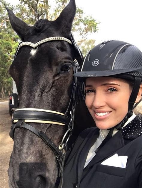 libby hopwood|Former Australian horse racing jockey Libby Hopwood。